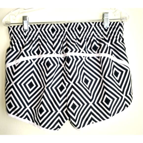 Athletic Works Shorts Women' Size M(8/10) Black White Print Elastic Waist Pullon - Picture 4 of 7